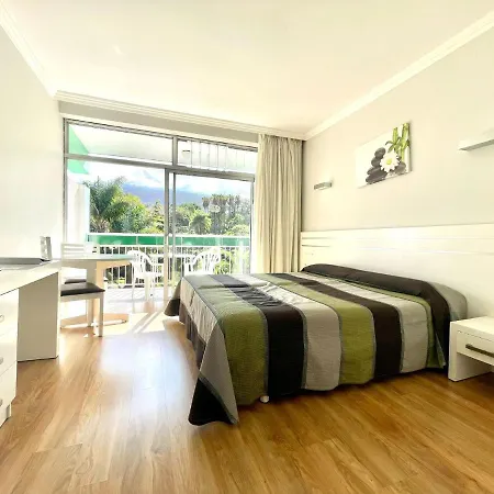 Apartament Communicated Apartment, Wifi, Pool, Nice Garden In Puerto De La Cruz