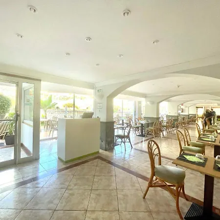 Apartament Communicated Apartment, Wifi, Pool, Nice Garden In Puerto De La Cruz *