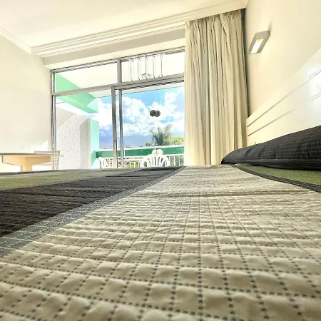 Apartament Communicated Apartment, Wifi, Pool, Nice Garden In Puerto De La Cruz